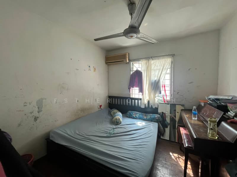 Condominium for Sale at Genting Court Condominium - Esther Cheah - Bedroom - PropertyGuru.com.my