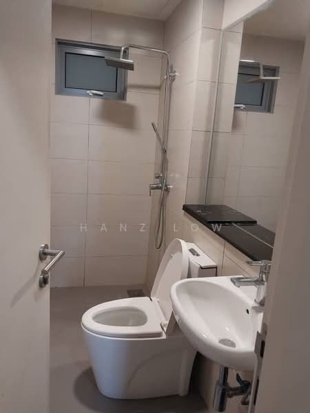 Condominium for Rent at Lakefront Residence - Hanz Low - Bathroom - PropertyGuru.com.my