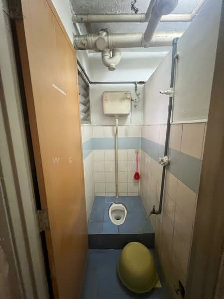 PPR Kampung Baru Air Panas untuk Untuk Disewa - RM 800 /bulan, Mac 2026 - Bathroom - PropertyGuru.com.my