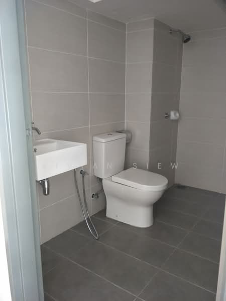 Office for Rent in Kelana Jaya (Petaling Jaya) - Vivian Siew - Bathroom - PropertyGuru.com.my