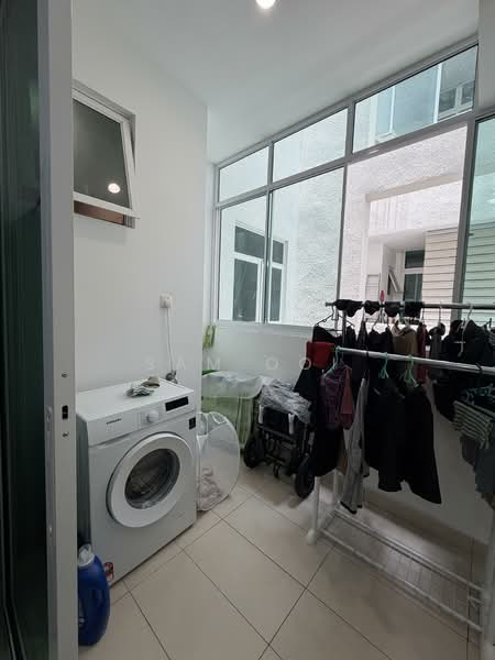 Service Residence for Sale at Setia Tri-angle - Sam Ooi - Drying area - PropertyGuru.com.my