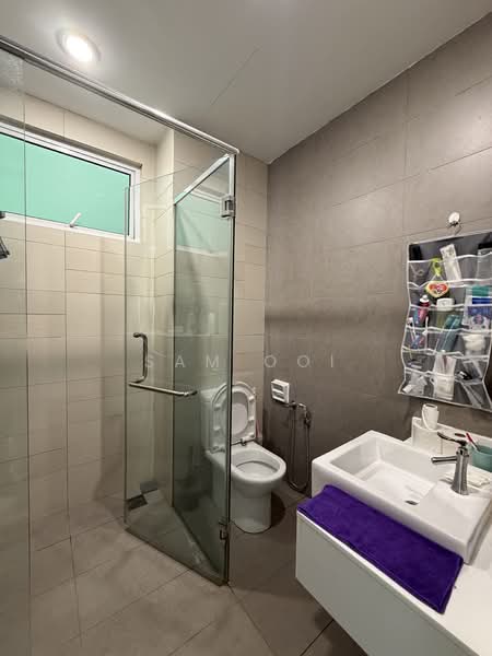 Service Residence for Sale at Setia Tri-angle - Sam Ooi - Bathroom - PropertyGuru.com.my