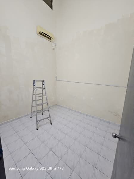 1-storey Terraced House for Rent in Pokok Mangga (Balai Panjang) - Vito Lee - Interior - PropertyGuru.com.my