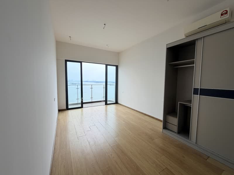 Condominium for Sale at Kings Bay @ Country Garden Danga Bay - Alex Ng - Balcony - PropertyGuru.com.my