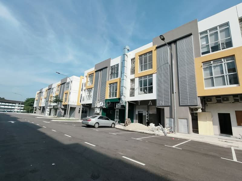 Shop / Office for Rent in Taman Molek (Johor Bahru) - Wyndz Tan - Exterior - PropertyGuru.com.my