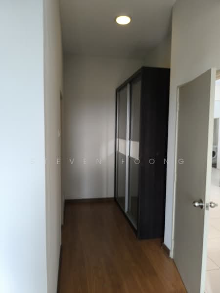 Condominium for Sale at Zefer Hill Residence - Steven Foong - Master Bedroom_pix 3 - PropertyGuru.com.my