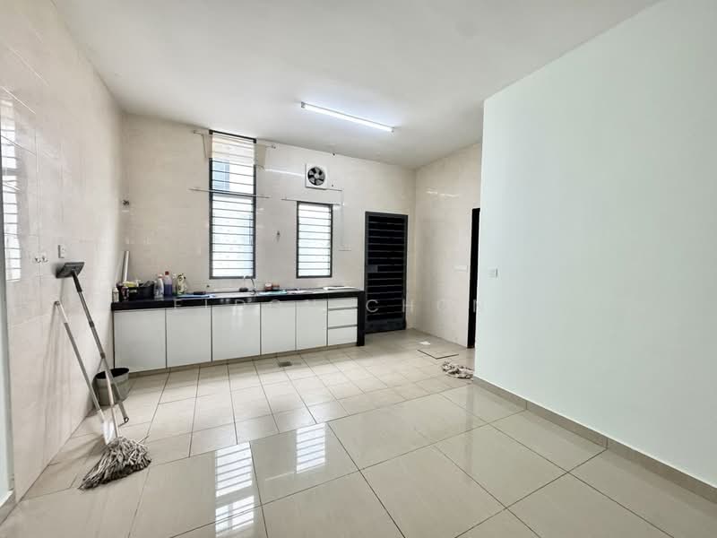 3-storey Terraced House for Rent in Kajang (Selangor) - Eldon Chong - Kitchen - PropertyGuru.com.my