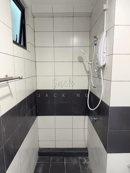 Praicon Tower untuk Untuk Dijual - RM 389,999, Mac 2026 - Bathroom - PropertyGuru.com.my