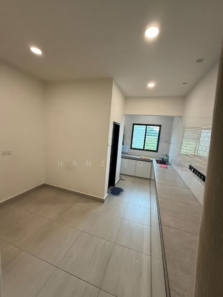 2-storey Terraced House for Rent in Puchong (Selangor) - Hanz Low - Kitchen - PropertyGuru.com.my