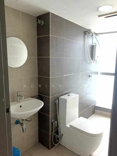 Service Residence for Rent at Pinnacle Petaling Jaya - Adrian Foo - Bathroom - PropertyGuru.com.my