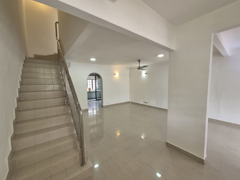 Taman Lembah Maju untuk Untuk Dijual - RM 680,000, Apr 2026 - Living Room - PropertyGuru.com.my