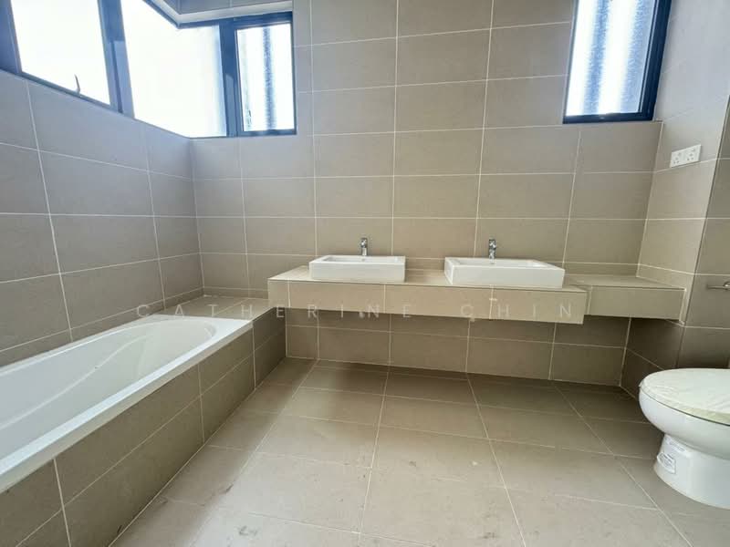 Semi-Detached House for Sale in Ipoh (Perak) - Catherine Chin - Bathroom - PropertyGuru.com.my