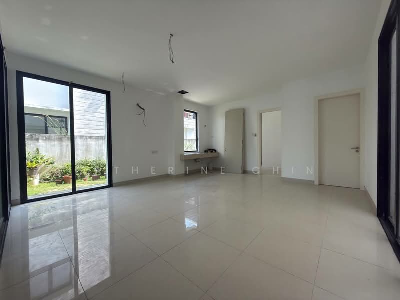 Semi-Detached House for Sale in Ipoh (Perak) - Catherine Chin - Living Room - PropertyGuru.com.my