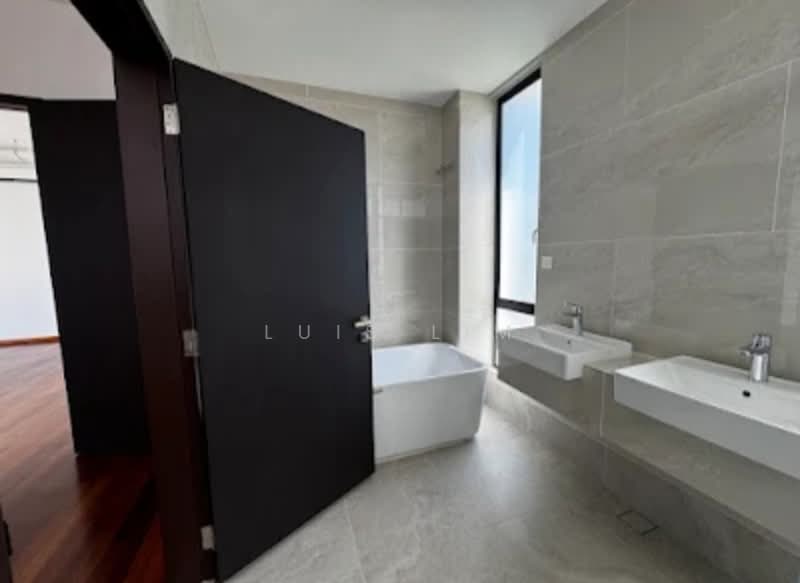 Bungalow for Sale in Iskandar Puteri (Nusajaya) (Johor) - Luis Lim - Bathroom - PropertyGuru.com.my