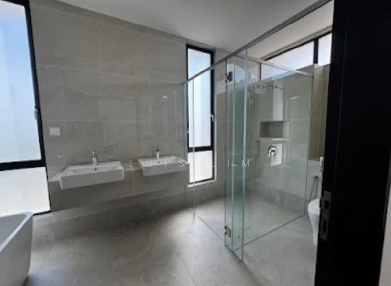 Bungalow for Sale in Iskandar Puteri (Nusajaya) (Johor) - Luis Lim - Bathroom - PropertyGuru.com.my