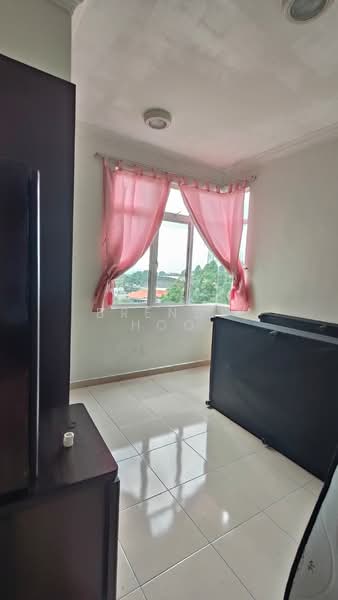 Sri Samudera Apartment (Seaview Residence Suites) untuk Untuk Disewa - RM 2,600 /bulan, Mac 2026 - Bedroom - PropertyGuru.com.my