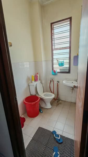 BANDAR PUTRA KULAI (2B02 PICCOLO) untuk Untuk Dijual - RM 510,000, Apr 2026 - Bathroom - PropertyGuru.com.my