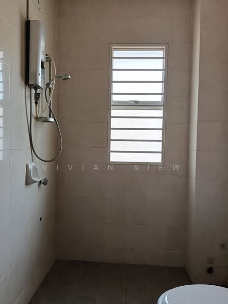 2-storey Terraced House for Sale in Denai Alam (Shah Alam) - Vivian Siew - Bathroom - PropertyGuru.com.my