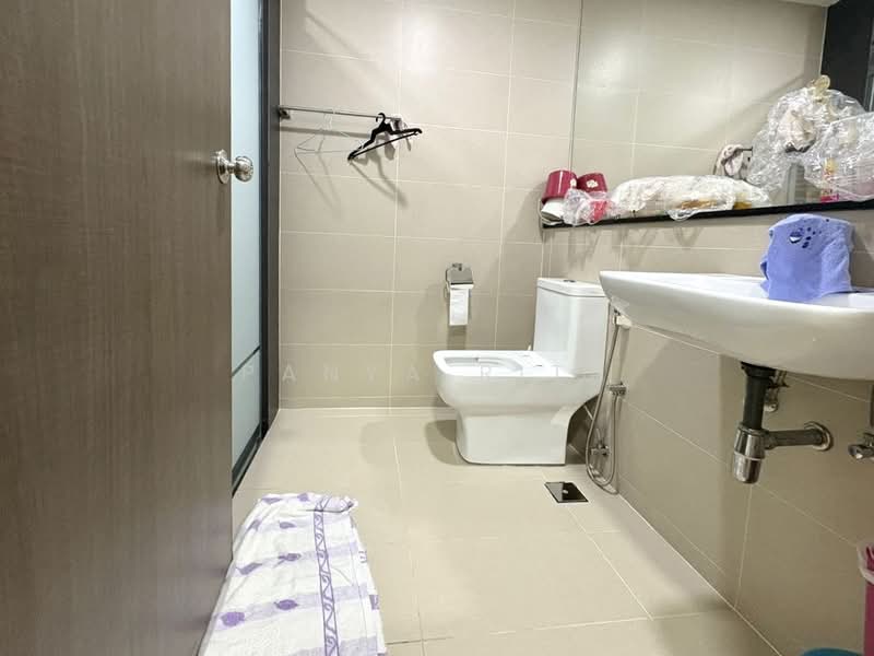 Condominium for Sale at Raffel Tower - Panya Rith - Bathroom - PropertyGuru.com.my