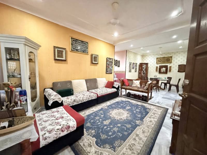 Semi-Detached House for Sale in Taman Bukit Margosa (Ampangan) - Hassan Basri Suhaimi - Living Room - PropertyGuru.com.my