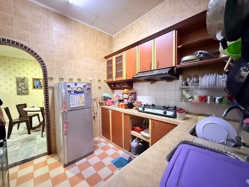Semi-Detached House for Sale in Taman Bukit Margosa (Ampangan) - Hassan Basri Suhaimi - Kitchen - PropertyGuru.com.my