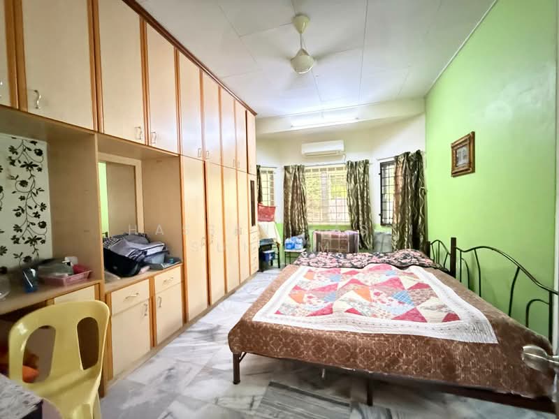 Semi-Detached House for Sale in Taman Bukit Margosa (Ampangan) - Hassan Basri Suhaimi - Bedroom - PropertyGuru.com.my