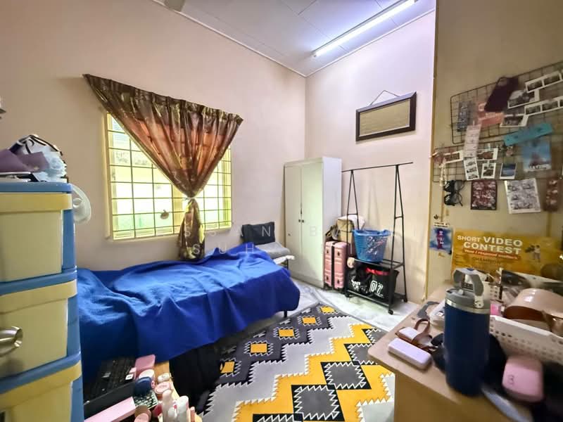Semi-Detached House for Sale in Taman Bukit Margosa (Ampangan) - Hassan Basri Suhaimi - Bedroom - PropertyGuru.com.my