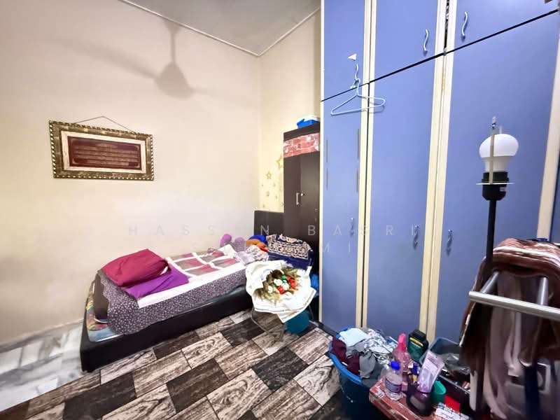 Semi-Detached House for Sale in Taman Bukit Margosa (Ampangan) - Hassan Basri Suhaimi - Bedroom - PropertyGuru.com.my