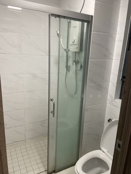 Regalia Park @ Forest City untuk Untuk Disewa - RM 1,600 /bulan, Mac 2026 - Bathroom - PropertyGuru.com.my