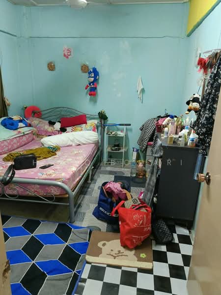 Apartment for Rent at Taman Petaling Utama Flat - Haziq Bohari - Bedroom - PropertyGuru.com.my