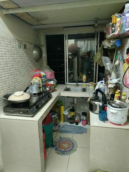 Apartment for Rent at Taman Petaling Utama Flat - Haziq Bohari - Kitchen - PropertyGuru.com.my
