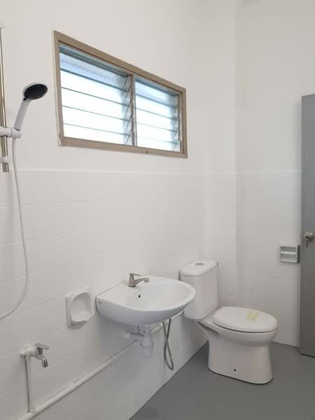 2-storey Terraced House for Sale in BANDAR PUCHONG JAYA (Puchong) - Jason Hew - Bathroom - PropertyGuru.com.my