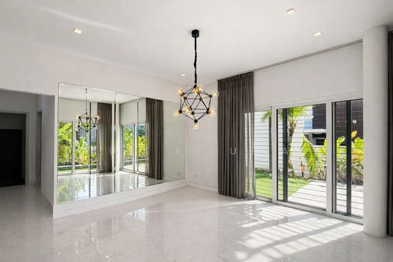 Rumah Banglo untuk Dijual di Sunway Damansara (Kota Damansara) - Fauzi Abdullah - Living Room - PropertyGuru.com.my