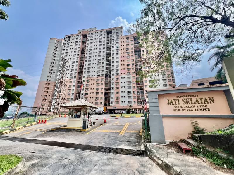Pangsapuri Jati Selatan untuk Untuk Dijual - RM 260,000, Mac 2026 - Exterior - PropertyGuru.com.my