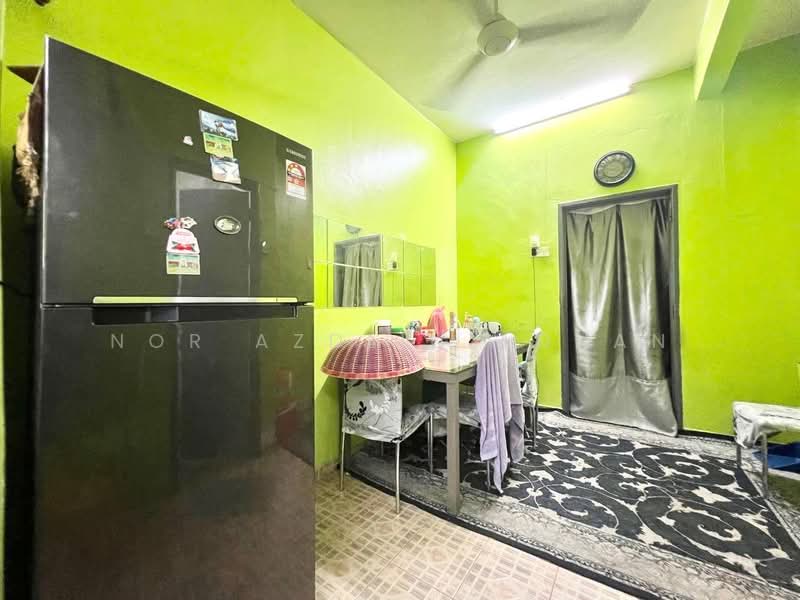 2-storey Terraced House for Sale in Taman Seri Mewah (Kajang) - Nor Azdlin Adnan - Dining Room - PropertyGuru.com.my