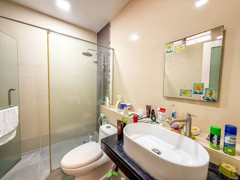 Semi-Detached House for Sale in Alam Damai (Cheras) - Nor Azdlin Adnan - Bathroom - PropertyGuru.com.my