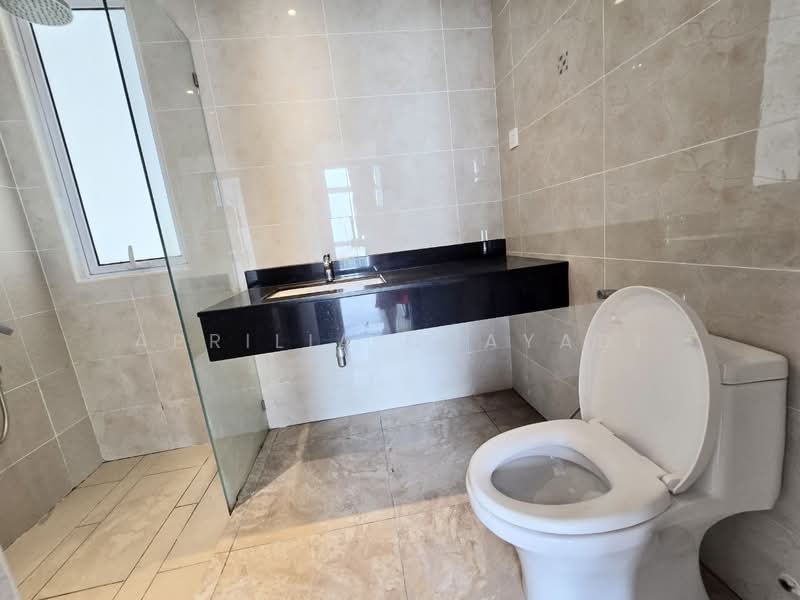 Condominium for Rent at Paradiso Nuova (Merak Kayangan) - APRILIA CHAYADI - Bathroom - PropertyGuru.com.my