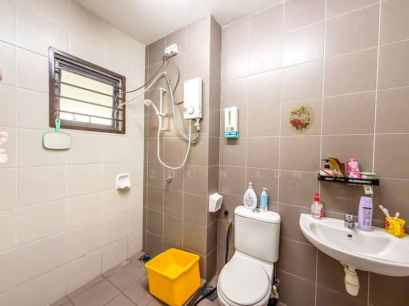 2-storey Terraced House for Sale in Bandar Damai Perdana (Cheras) - Nor Azdlin Adnan - Bathroom - PropertyGuru.com.my