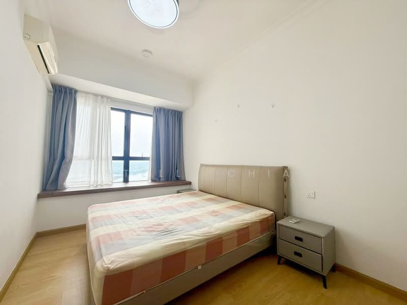 Condominium for Rent at Royal Strand @ Country Garden Danga Bay - Stella Chia - Bedroom - PropertyGuru.com.my