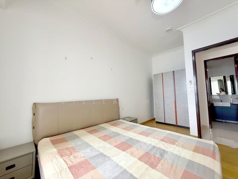 Condominium for Rent at Royal Strand @ Country Garden Danga Bay - Stella Chia - Bedroom - PropertyGuru.com.my