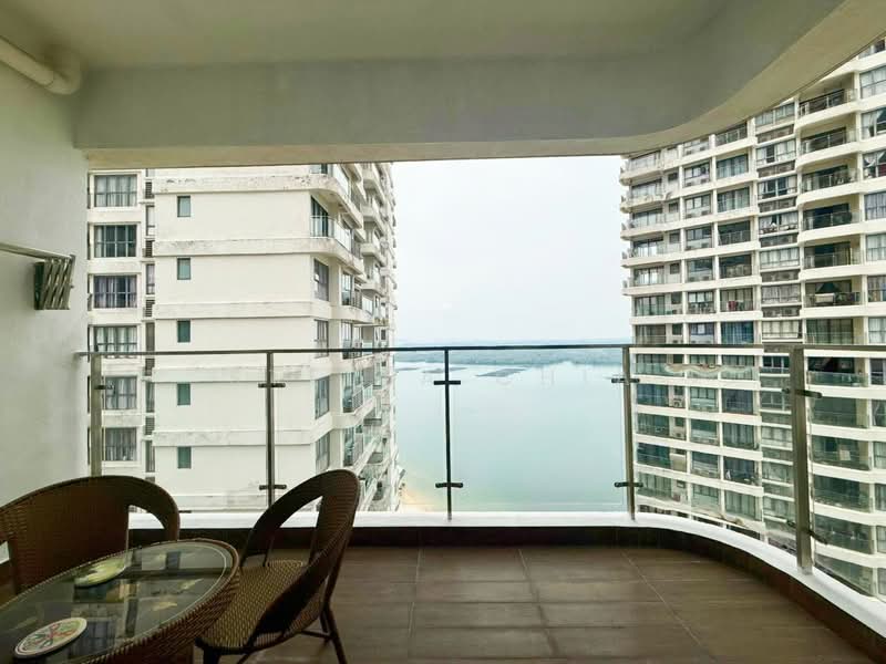 Condominium for Rent at Royal Strand @ Country Garden Danga Bay - Stella Chia - Balcony - PropertyGuru.com.my
