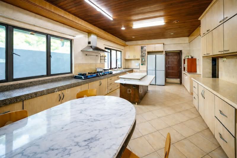 Bungalow for Sale in Country Heights (Kajang) - Fauzi Abdullah - Kitchen - PropertyGuru.com.my