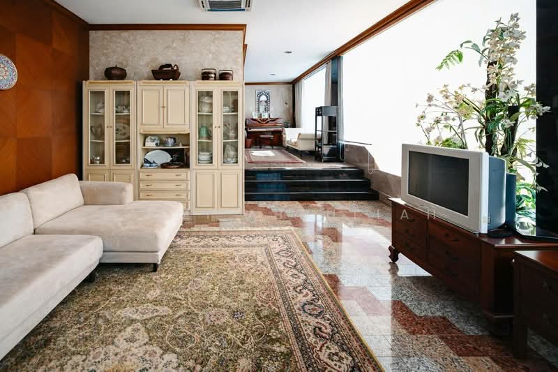 Bungalow for Sale in Country Heights (Kajang) - Fauzi Abdullah - Living Room - PropertyGuru.com.my