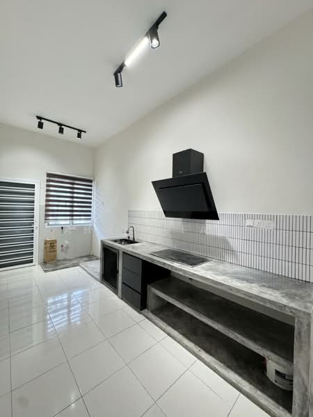 KITA Mesra untuk Untuk Disewa - RM 1,700 /bulan, Mac 2026 - Kitchen - PropertyGuru.com.my