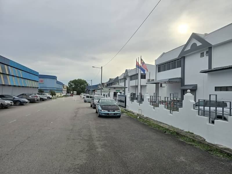 Terrace Factory for Rent in Taman Universiti (Skudai) - Benjamin Ong - Exterior - PropertyGuru.com.my