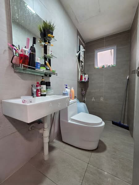 Condominium for Sale at Seri Riana Residence - Nor Azhar Azlan - Bathroom - PropertyGuru.com.my