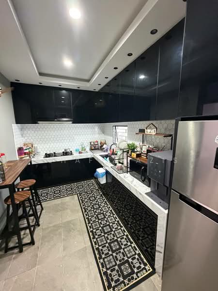 2-storey Terraced House for Sale in Bandar Putra (Kulai) - ALHAFIZ AZIS - Kitchen - PropertyGuru.com.my
