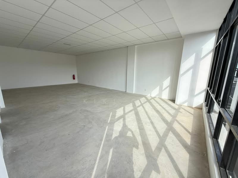 Terrace Factory for Sale in Taman Lagenda Putra (Kulai) - Kiki Oh - Interior - PropertyGuru.com.my