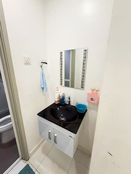 Condominium for Rent at The Golden Triangle Condominium - Andrew Chow - Bathroom - PropertyGuru.com.my
