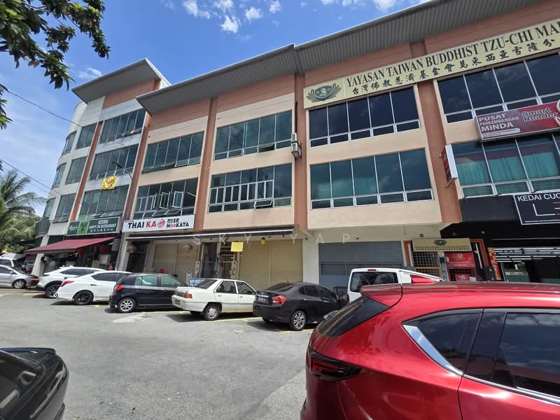 Shop for Sale in Seri Kembangan (Selangor) - Sky Yap - Exterior - PropertyGuru.com.my